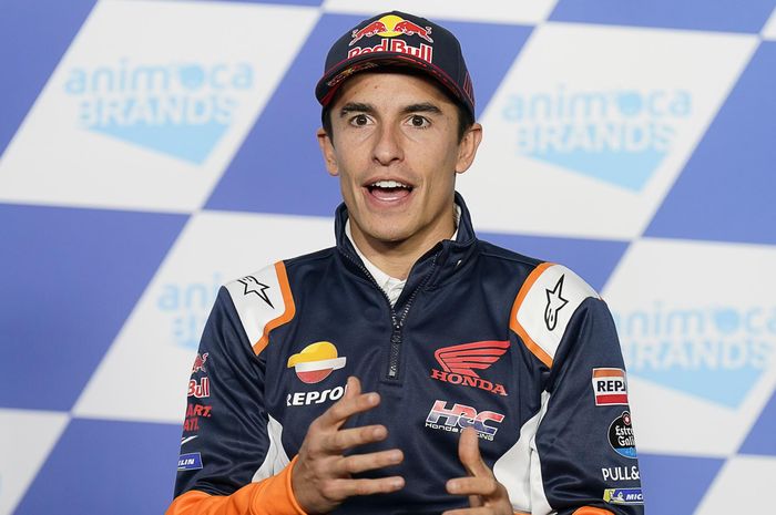 Pembalap Repsol Honda, Marc Marquez memberikan saran untuk dirinya yang versi muda
