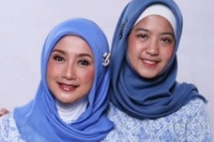 Sambil Menitikan Air Mata, Desy Ratnasari: Mungkin Orang Melihat Saya