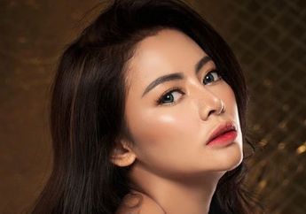Tak Lagi Jadi Simpanan Pejabat yang Dihujani Kemewahan, Model Seksi Ini Nelangsa Lakukan Job Ini Demi Mengais Rupiah