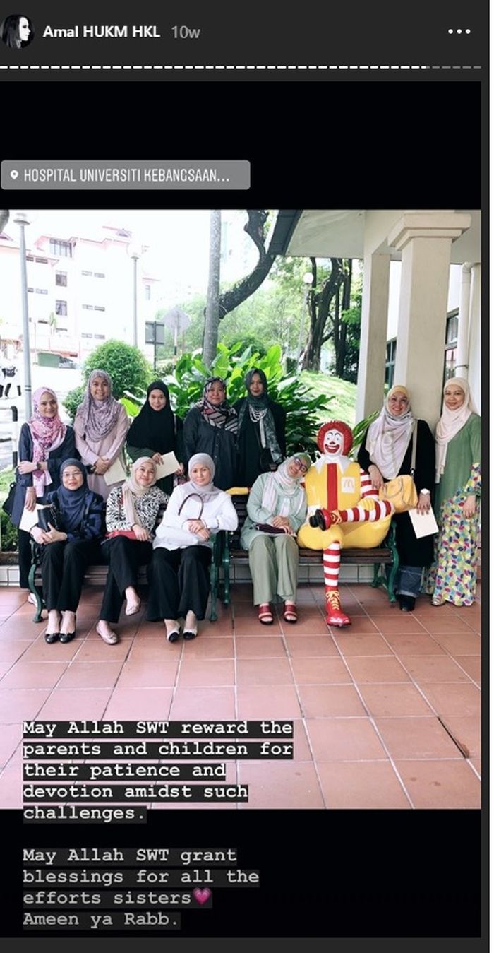 Emilia Hanafi kerap melakukan kegiatan amal