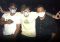 Diduga Nongkrong di Bar, Dokter Tirta Disentil Warganet: 'Dokter Aja Gapapa Nongkrong Ya Kita Juga Boleh Dong'