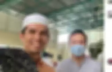 Adrian Maulana ketemu Nicholas Saputra di masjid 