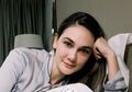 Puter Otak Cari Kerjaan Selingan di Rumah, Luna Maya Akhirnya Ikutan Jadi Youtuber, Narasumbernya Enggak Main-main!