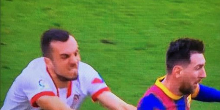 Lionel Messi Lari Kencang, Gelandang Sevilla Mau Curang Tangkap 2 Tangan Malah Oleng