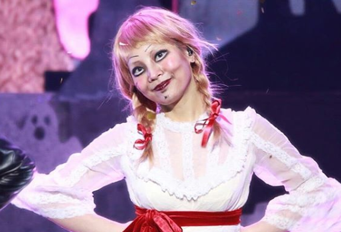 Penampilan Dahyun TWICE dalam Balutan Kostum Annabelle