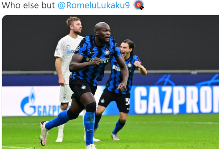 Striker Inter Milan, Romelu Lukaku, merayakan gol yang ia cetak ke gawang Borussia Moenchengladbach dalam matchday 1 grup B Liga Champions 2020-2021.