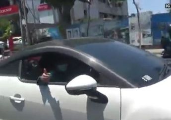 Viral! Mahasiswi di Surabaya Pakai Mobil Sport Peugeot RCZ untuk Ikutan Demo