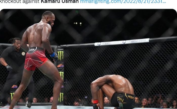 Momen Kamaru Usman tersungkur karena tendangan dari Leon Edwards pada UFC 278, Minggu saing (21/8/2022) WIB di Utah, AS.