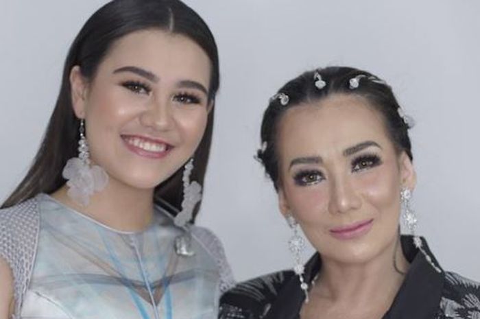 Tetap Tegar Meskipun Sang Ibunda Kembali Mendekam di Bui Gegara Kesandung Narkoba, <a href='https://manado.tribunnews.com/tag/aaliyah-massaid' title='Aaliyah Massaid'>Aaliyah Massaid</a> Mendadak Potret Jadul hingga Beri Ucapan Manis di Hari Ulang Tahun <a href='https://manado.tribunnews.com/tag/reza-artamevia' title='Reza Artamevia'>Reza Artamevia</a>