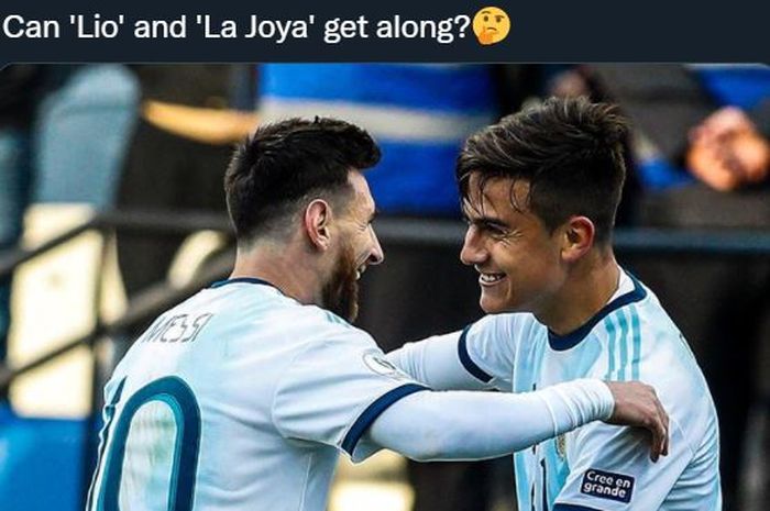 Lionel Messi dan Paulo Dybala saat membela timnas Argentina.