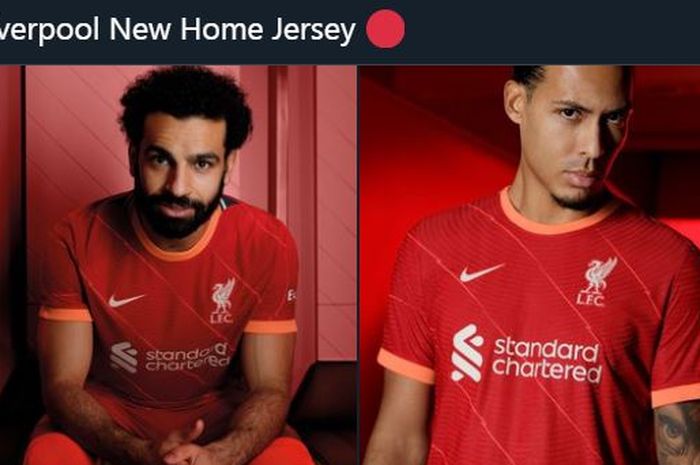 Mohamed Salah dan Virgil van Dijk berpose dengan kostum kandang baru Liverpool musim 2021-2022.