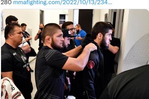 UFC 302 - Terkuak Alasan Khabib Temani Langsung Islam Makhachev di Duel Lawan Dustin Poirier