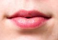 6 Cara Menjaga Bibir Sehat Agar Tidak Kering dan Pecah-pecah
