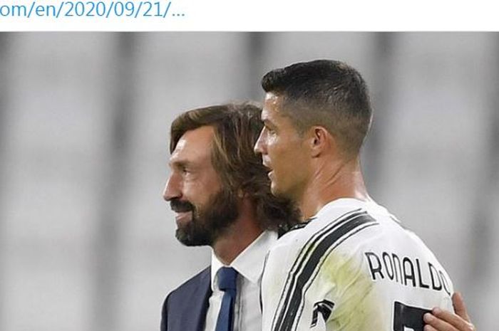 Pelatih Juventus, Andrea Pirlo, merangkul Cristiano Ronaldo.