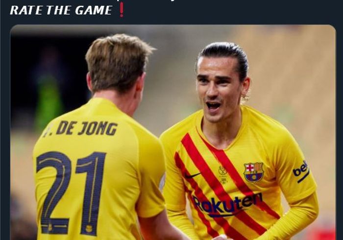 Antoine Griezmann dan Frenkie de Jong mendapat trofi Copa del Rey 2020-2021 sebagai gelar pertamanya di Barcelona.