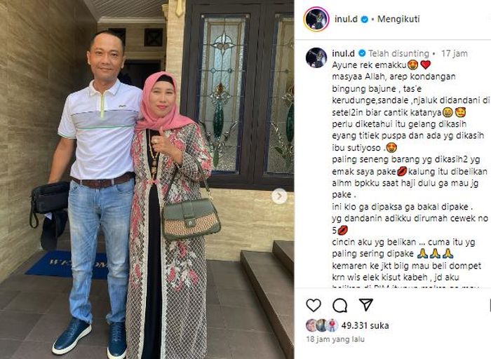 Penampilan ibu kandung pedangdut Inul Daratista.