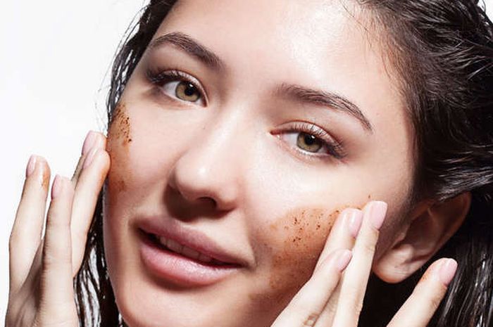 Ampuh Melawan Komedo, Ini Rekomendasi Face Scrub Bahan ...