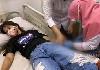 Mendadak Dilarikan ke Rumah Sakit Sampai Dipasangi Berbagai Selang di Tubuhnya, Terkuak Nia Ramadhani Ternyata Idap Penyakit Ini