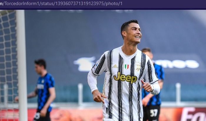 Cristiano Ronaldo dan Romelu Lukaku, kompak mengakhiri kesialan masing-masing saat Juventus mengungguli Inter Milan di babak pertama.