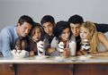 Friends: The Reunion Bakal Tayang 27 Mei 2021, Justin Bieber, BTS Sampai Lady Gaga Ikut Ngumpul di Pembukaan