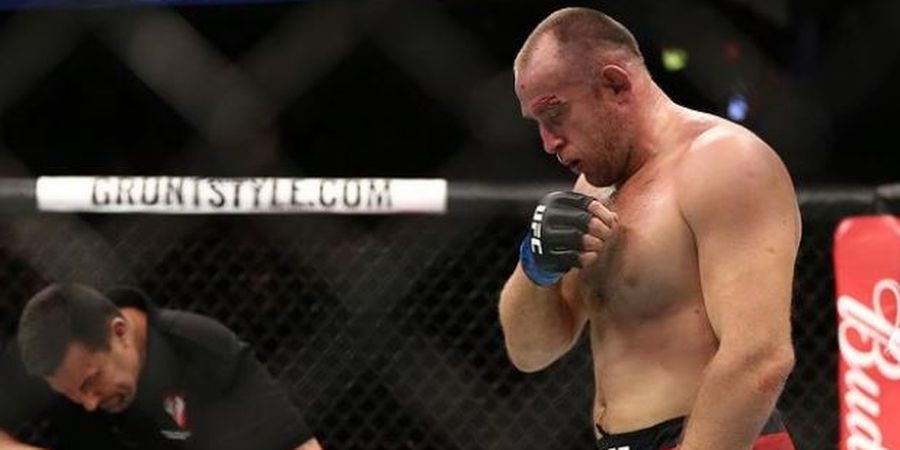 UFC 273 - Satu Duel Batal, Bentrokan Si Ular Boa Pembelit Masuk Jadwal