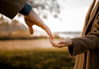 Terlalu Nyaman Jalani Toxic Relationship, 3 Zodiak Ini Enggan Putus dari Pasangannya!