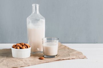 5 khasiat susu almond untuk kesehatan tubuh.