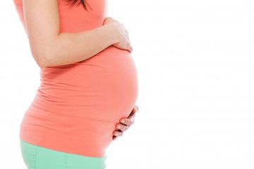 Moms, ini cara mengatasi bayi sungsang menjelang persalinan.