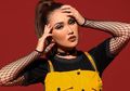 Ayu Ting Ting Bergaya Modis ala Fashion Korea untuk ABG, Segini Harga Topinya yang Unik!