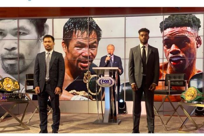 Legenda tinju, Manny Pacquiao (kiri), dan petinju tak terkalahkan, Errol Spence Jr (kanan) yang akhirnya batal disabung pada bulan Agustus tahun 2021 lalu.