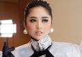 Pontang-panting Kerja Demi Beli Rumah Rp28 M, Dewi Perssik Ungkap Kisah Pilu Dibaliknya: 'Mending Uangnya yang Hilang dari pada...'