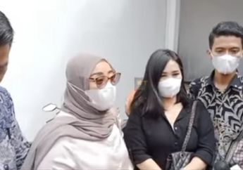 Jatah Nafkah Sudah Seret Sejak Awal Menikah, Puput Cuma Tertawa Kecut Ditanyai Pekerjaan Doddy Sudrajat, 'Nggak Tahu Aku'