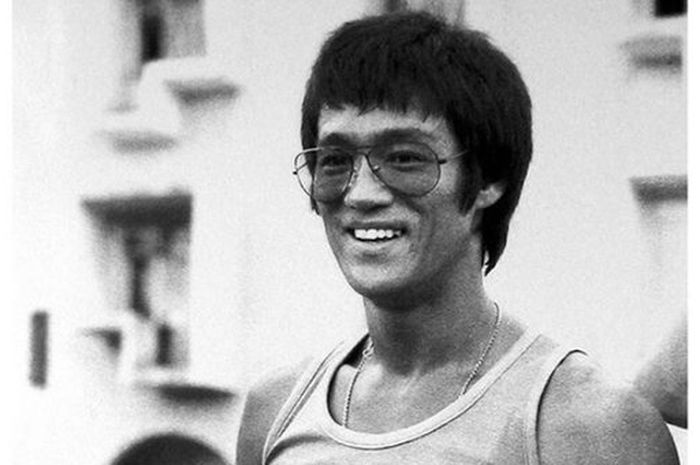 BRUCE LEE