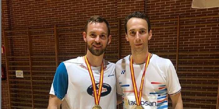 Mathias Boe/Mads Conrad-Petersen setelah menjuarai Spanish International Challenge 2019, Sabtu (15/6/2019).