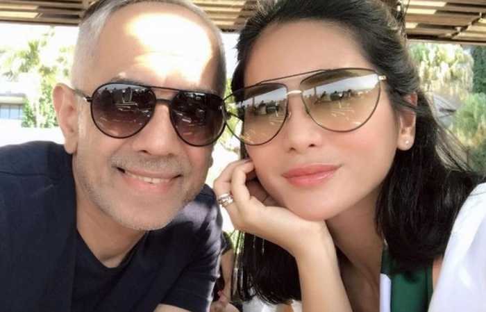 Bunga Zainal Pernah Tagih Suami Soal Punya Momongan Lagi ...