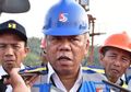 Jadi Satu-satunya Menteri Jokowi yang Masih Pakai SMS, Basuki Hadimuljono Ternyata Jadi Sorotan Karena Kesederhanaannya, Tak Gengsi Naik Pesawat Kelas Ekonomi dan Makan di Hotel Bintang 2