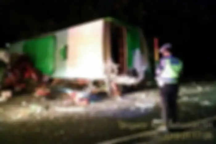 Peristiwa yang terjadi di wilayah Kabupaten Majalengka itu mengakibatkan 12 korban meninggal dunia dan 37 orang lainnya luka-luka.