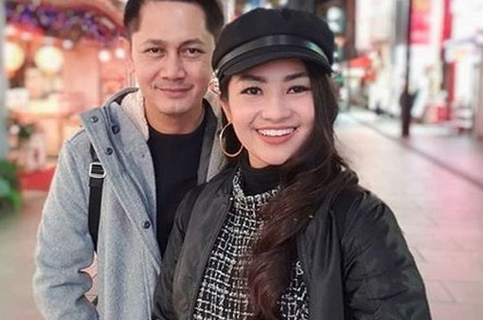 Hendra Sumendap Tetap Setia dan Support Fitri Carlina