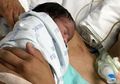 Koma Selama 23 Hari, Ibu Ini Mulai Sadar Ketika Bayinya Diletakkan di Dadanya, Tim Medis Tak Kuasa Menahan Tangis