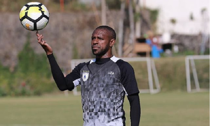 Pemain Persipura Jayapura sekaligus manyan pemain timnas Indonesia, Boaz Solossa.