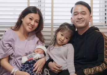Baru Lahir Putrinya Sudah Tertempel Brand Mewah, Ruben Onsu Gelar Pesta Makan Di Lokasi Syuting Crazy Rich Asians