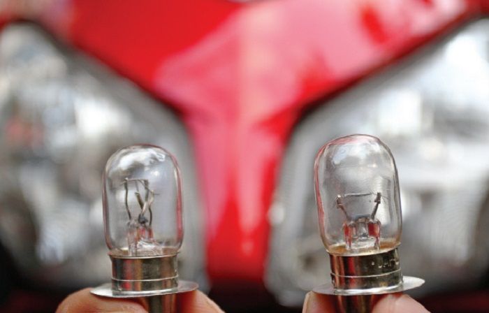 •Ganti ukuran bohlam bikin terang cuma motor arus AC