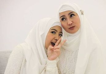 Selalu Tampil Ceria Meski Hidup Sebatang Kara Terpisah dari Anak Semata Wayangnya, Desy Ratnasari Ngaku Sering Menangis Sebelum Tidur Karena Alasan yang Tak Disangka-sangka