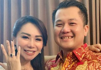 Bukan Kado Mewah, Jelang Pernikahan Femmy Permatasari Dapat Lingerie dari Ayah Mertua