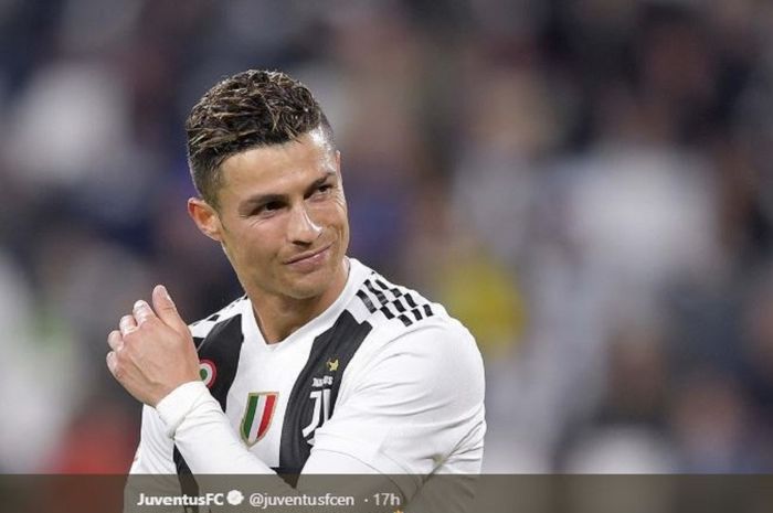 Megabintang Juventus, Cristiano Ronaldo, akan diberi peran baru oleh Maurizio Sarri.