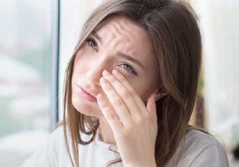 Apa yang Harus Dilakukan Saat Mata Terkena Semprot Parfum Tahan Lama?