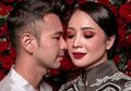 Bikin Netizen Penasaran, Akhirnya Terungkap Harga Cincin Berlian Hadiah Ulang Tahun Nagita Slavina dari Sultan Andara
