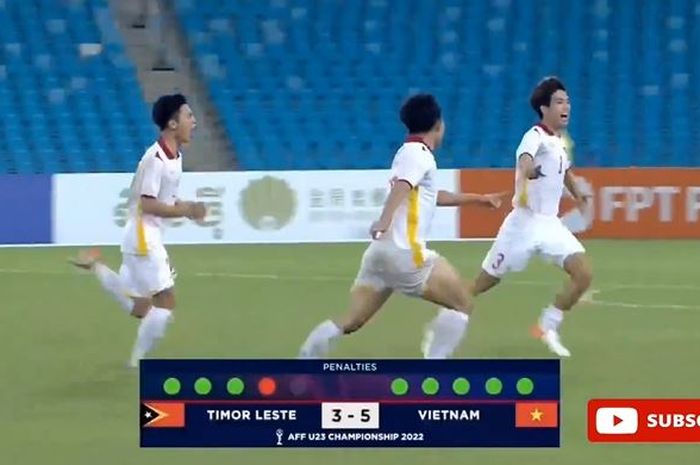 Selebrasi pemain Vietnam usai memastikan diri menang 5-3 atas Timor Leste di partai semifinal Piala AFF U-23 2022, Kamis (24/2/2022).