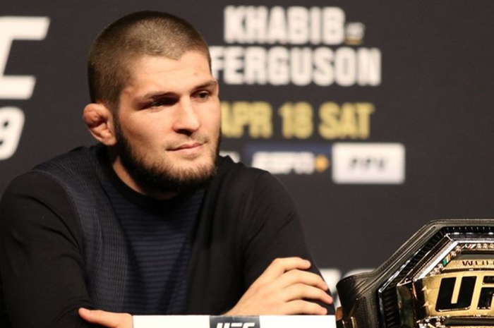 Khabib Nurmagomedov rupanya sering mengungkapkan keinginan pensiun pada sang manajer, Ali Abdelaziz.