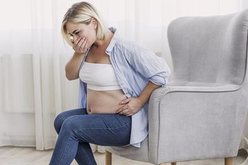 Jadi Salah Satu Ciri Ciri Hamil 3 Bulan Ini Cara Mudah Mengatasi Mual Muntah Selama Masa Kehamilan Semua Halaman Nakita